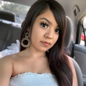 Meet your Posher, Angelica